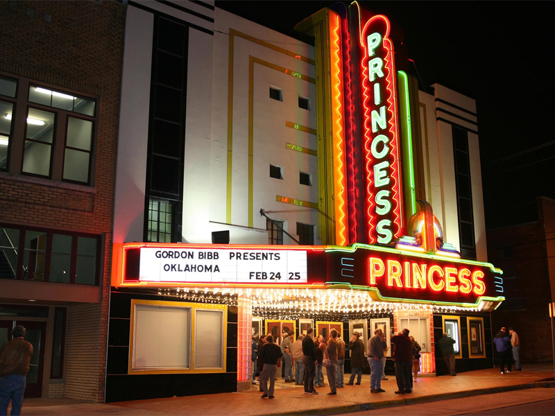 Arts & Entertainment